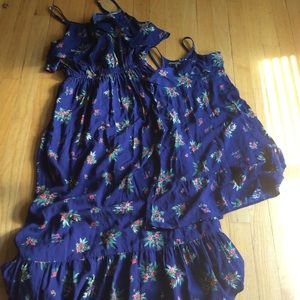 Mom and daughter beautiful maxis XS and 3T